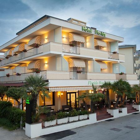 Hotel Florida Silvi Marina Exteriör bild