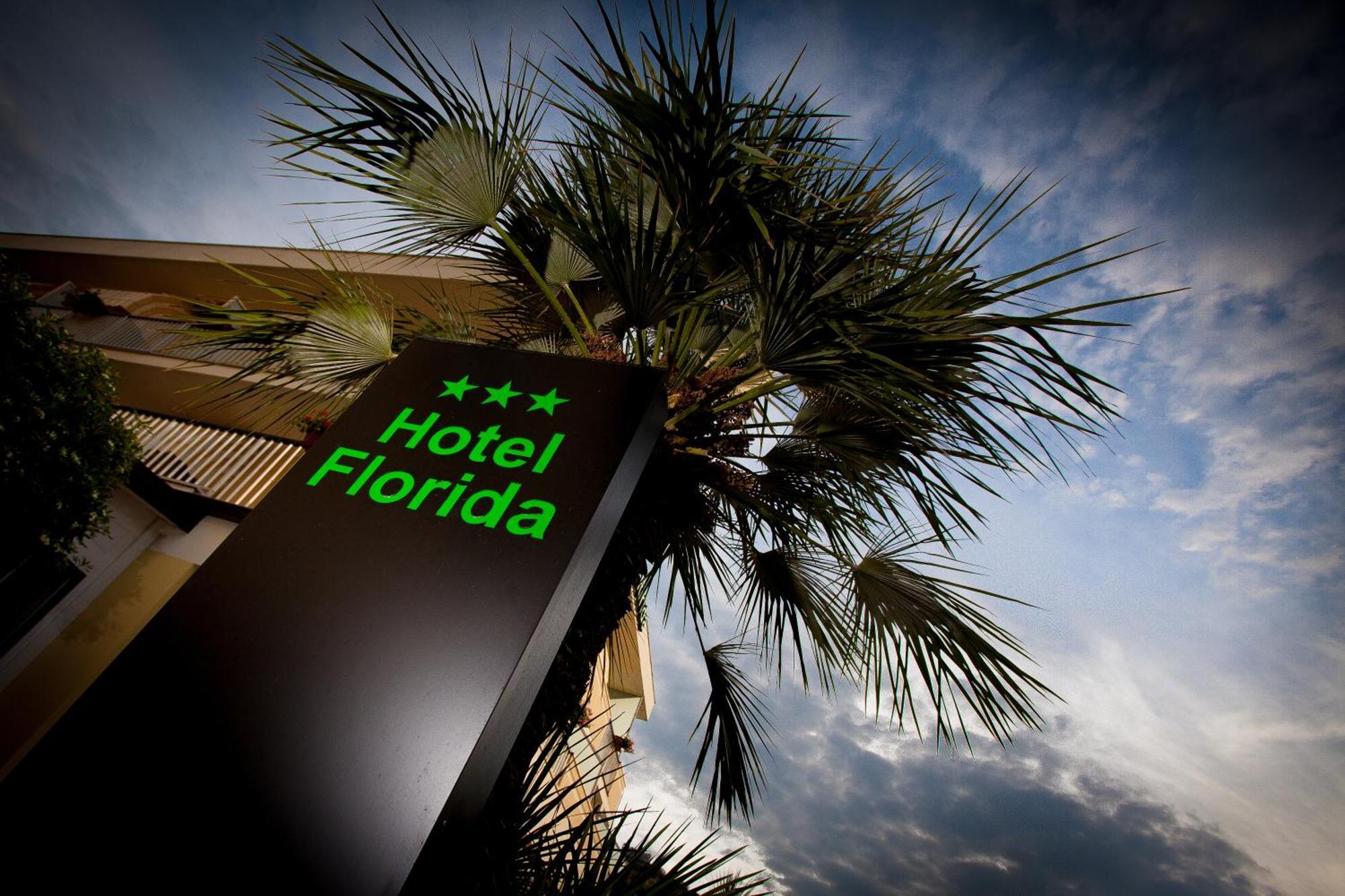 Hotel Florida Silvi Marina Exteriör bild